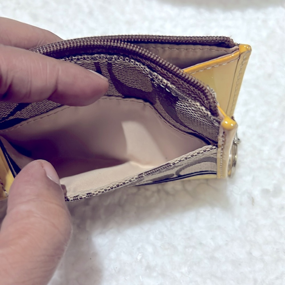 Coach mini Card/Keychain Holder with 2 Rings & Croc Keychain - Picture 8 of 11